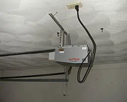 State Garage Door Service Whites Creek, TN 615-654-6331 - gar-opener-01